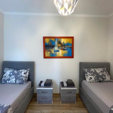 Peak Apartment Modern Durres City Centre #2 エクステリア 写真
