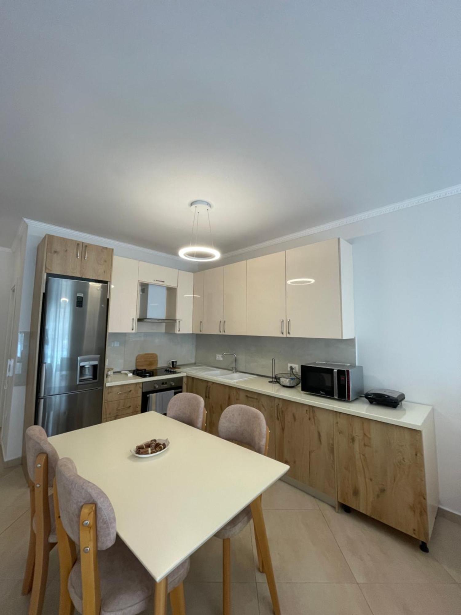 Peak Apartment Modern Durres City Centre #2 エクステリア 写真