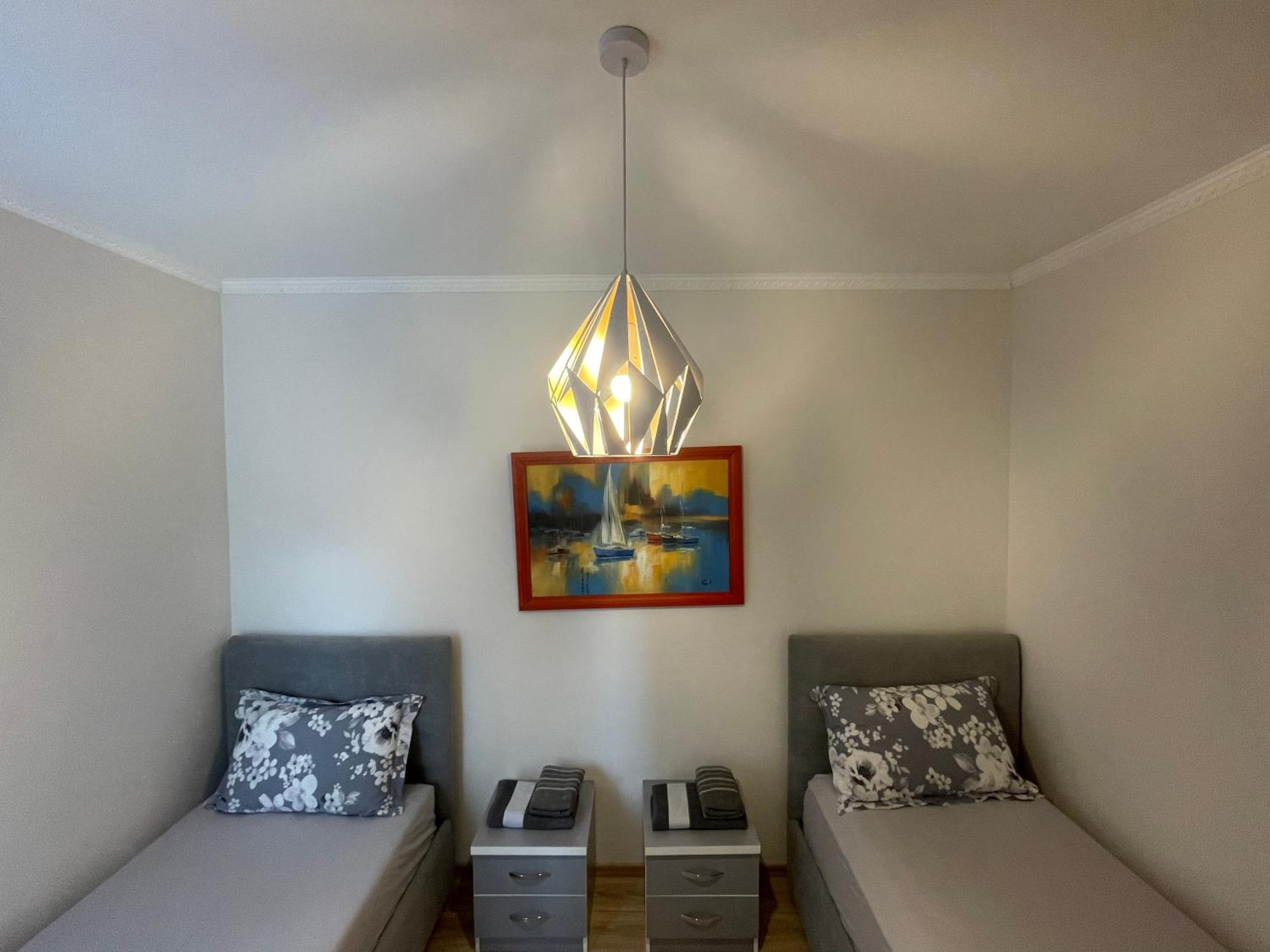 Peak Apartment Modern Durres City Centre #2 エクステリア 写真