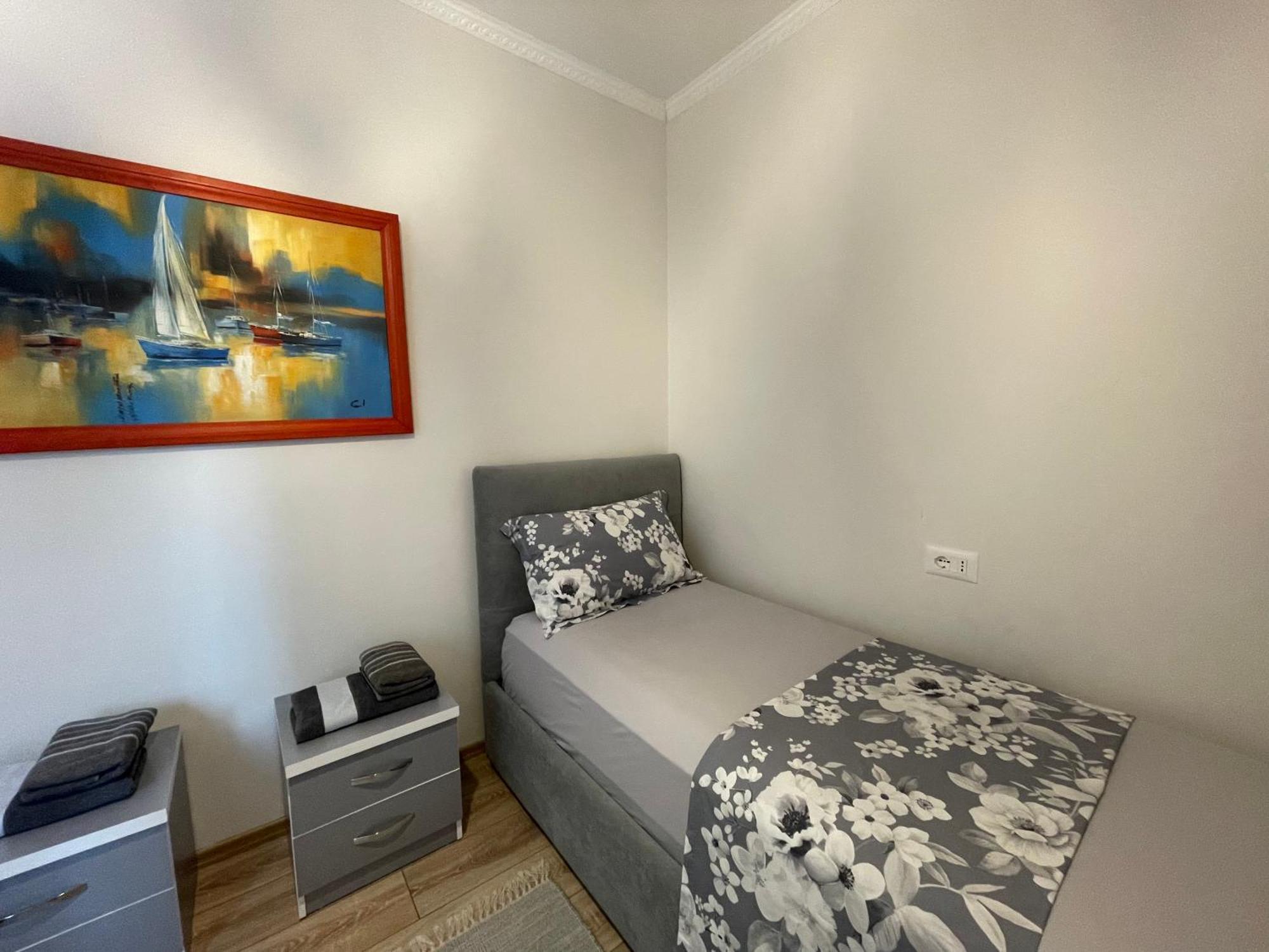 Peak Apartment Modern Durres City Centre #2 エクステリア 写真